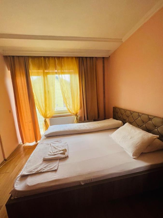 Guest House Velania Prisztina Zewnętrze zdjęcie