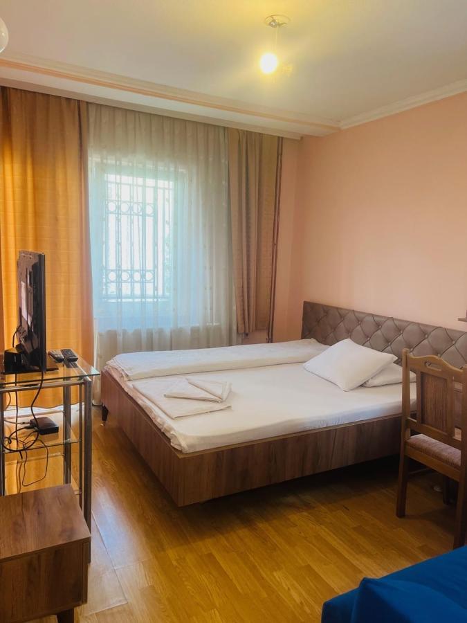 Guest House Velania Prisztina Zewnętrze zdjęcie