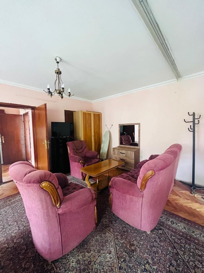Guest House Velania Prisztina Zewnętrze zdjęcie