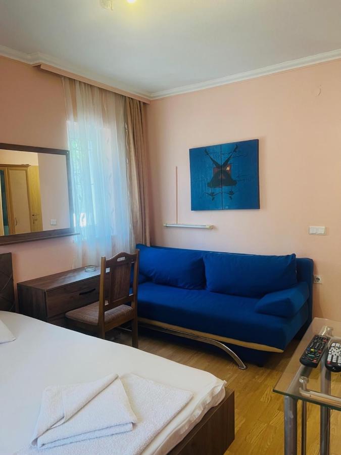 Guest House Velania Prisztina Zewnętrze zdjęcie
